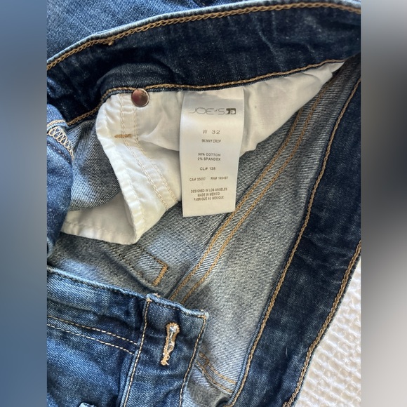 Medium wash Joe’s Jeans - Picture 3 of 4